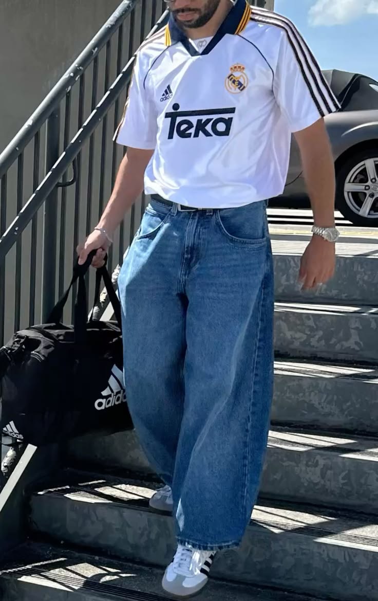 ריאל מדריד 1998-2000 בית